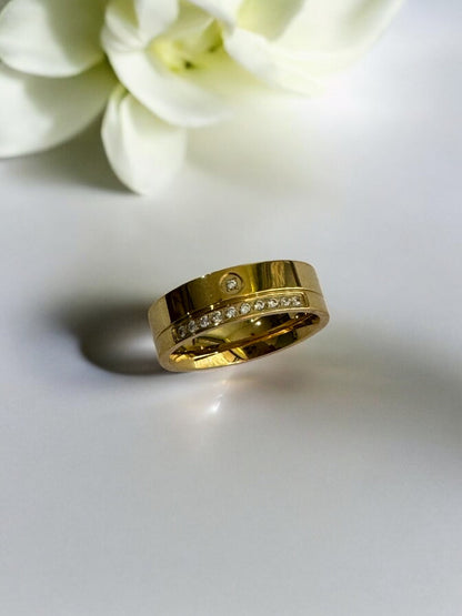 GOLD DIAMOND LINE HARIKSHI RING