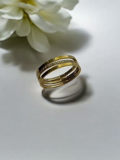 GOLD SLANTING LINE DIAMOND LAKSHMA RING