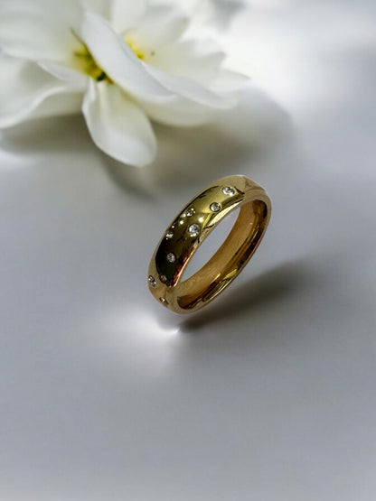 GOLD DIAMOND JANAKIE RING