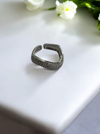 SILVER DIAMOND AITANA RING