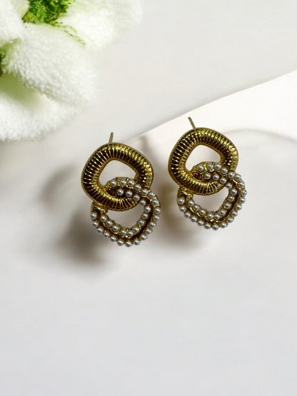 GOLD STACKED SQUARE WRINICA EARRINGS