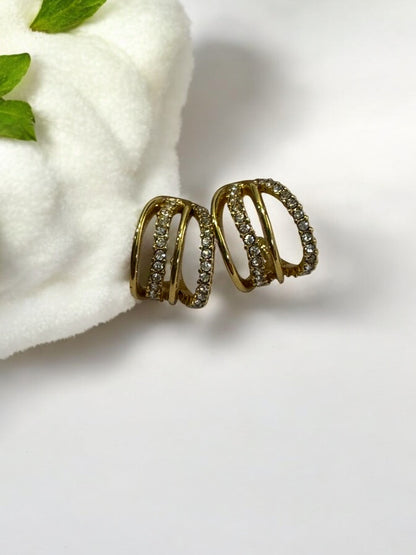 GOLD  DIAMOND NRICEY EARRINGS