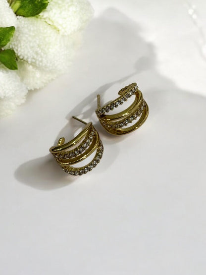 GOLD  DIAMOND NRICEY EARRINGS