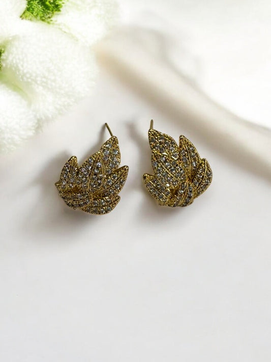 GOLDEN DIAMOND LEAF ALANIA EARRINGS