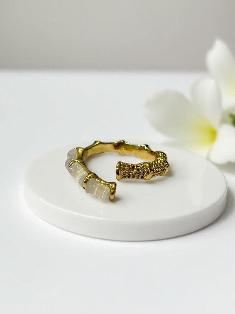 GOLDEN DIAMOND AHNA RING