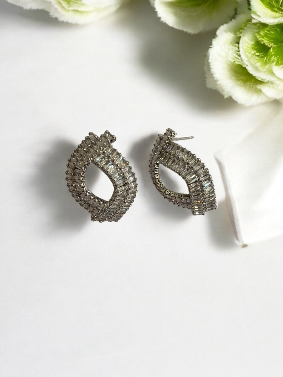 SILVER DIAMOND CALANIA EARRINGS