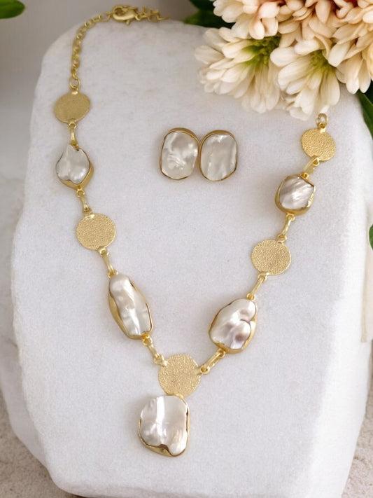 MOTHER OF PEARL AIZA JEWELLERY SET