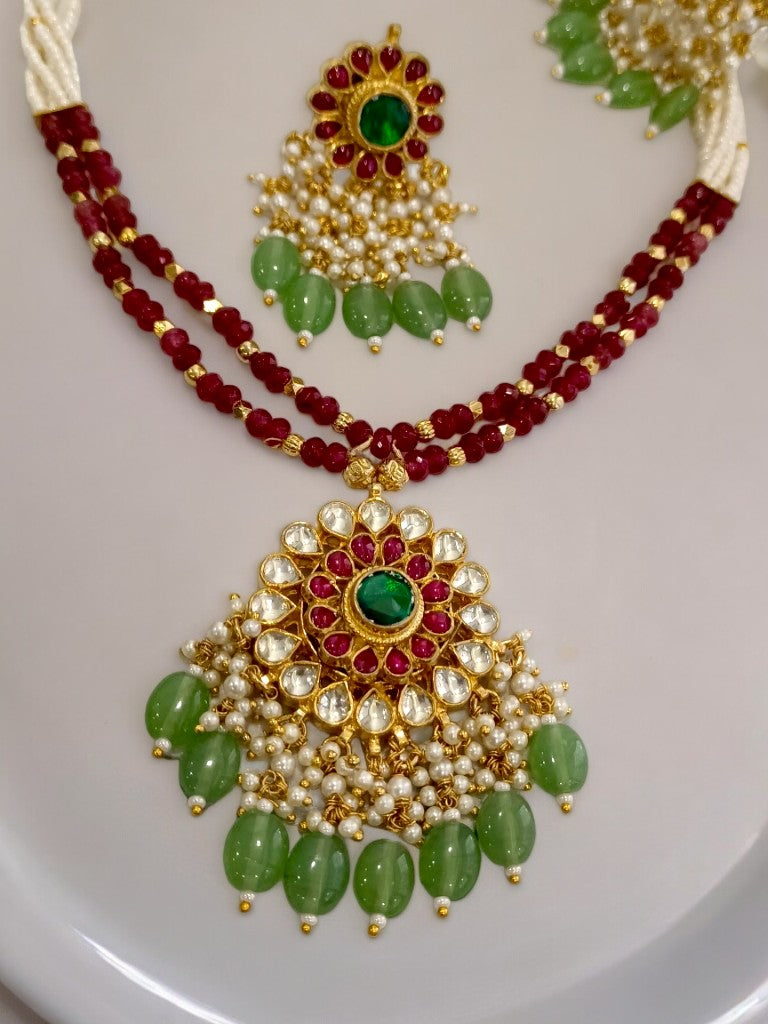 GREEN AAWANYA JADAU JEWELLERY SET