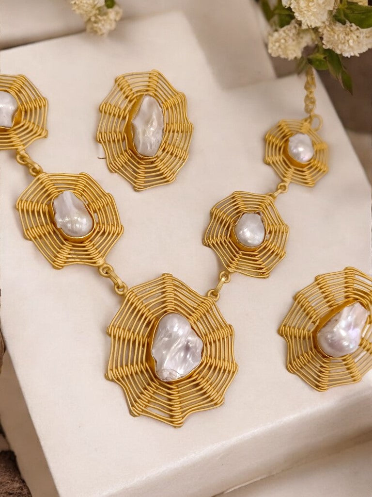 MOTHER OF PEARL ADINA JEWELLERY SET