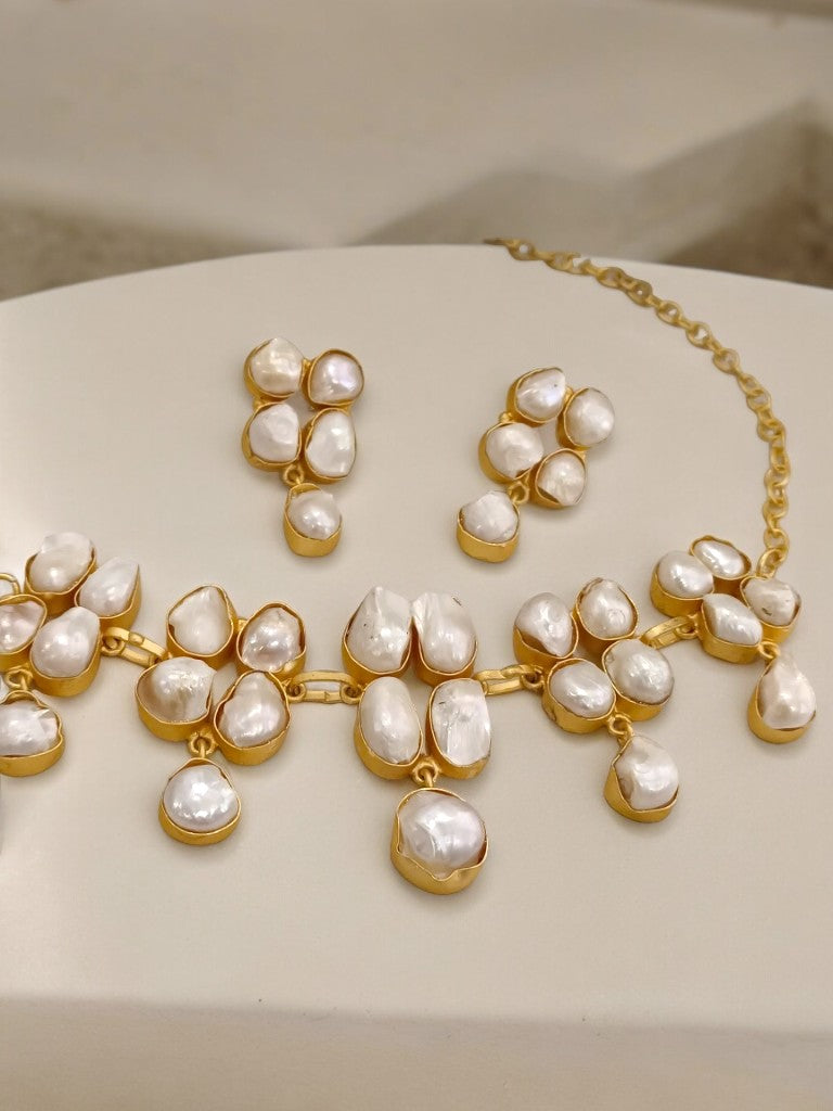 MOTHER OF PEARL TANIA JEWELLERY SET