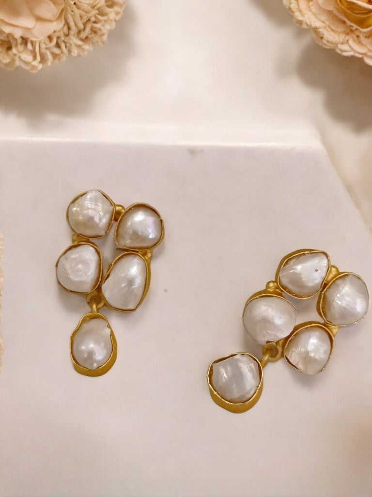 MOTHER OF PEARL TANIA JEWELLERY SET