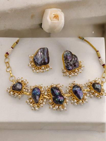 MOTHER OF PEARL BLACK CAROBINA JEWELLERY SET