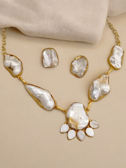 MOTHER OF PEARL SKYLER JEWELLERY SET