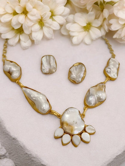MOTHER OF PEARL SKYLER JEWELLERY SET