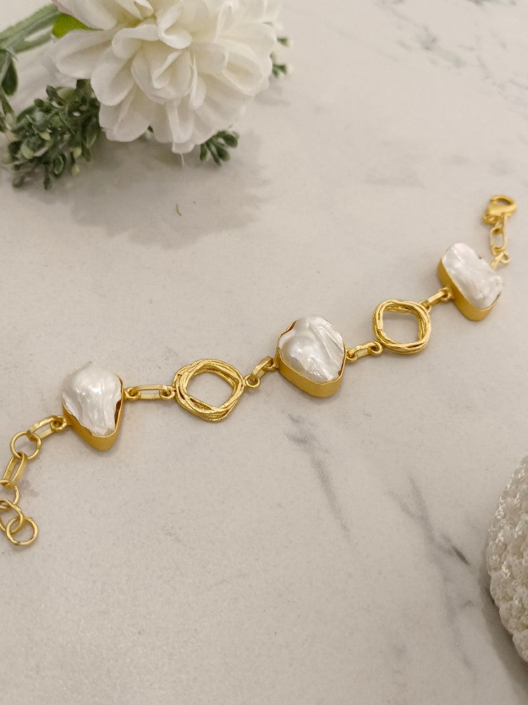 MOTHER OF PEARL GIADA BRACELET