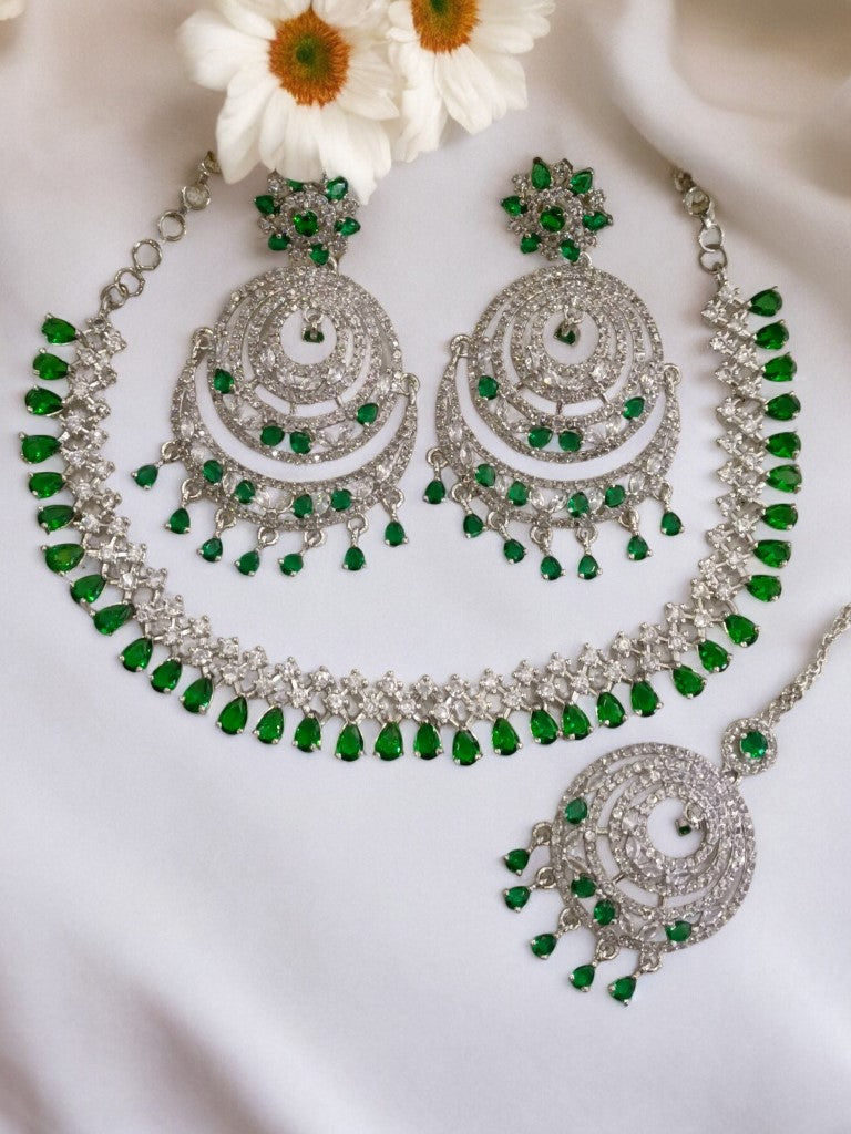 GREEN ARCHISHA DIAMOND JEWELLERY SET