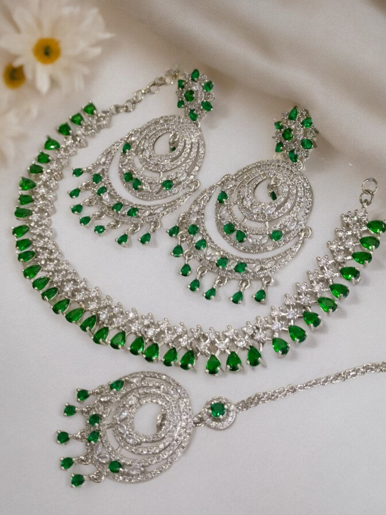 GREEN ARCHISHA DIAMOND JEWELLERY SET