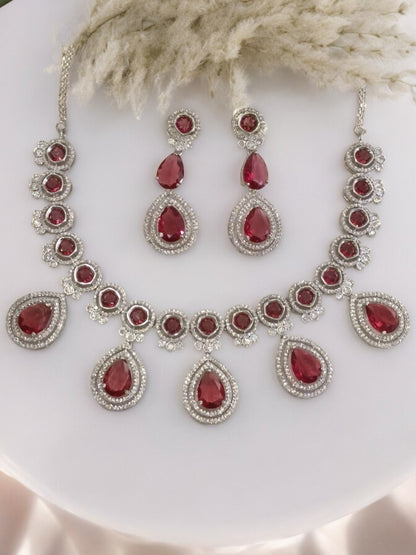RED NAMYA DIAMOND JEWELLERY SET