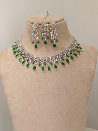 GREEN NAMYA DIAMOND JEWELLERY SET