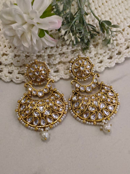 WHITE NYASA KUNDAN EARRINGS