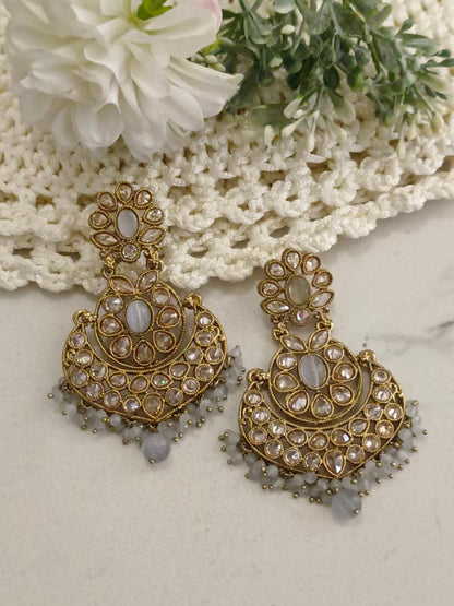 GREY YAMI EARRINGS