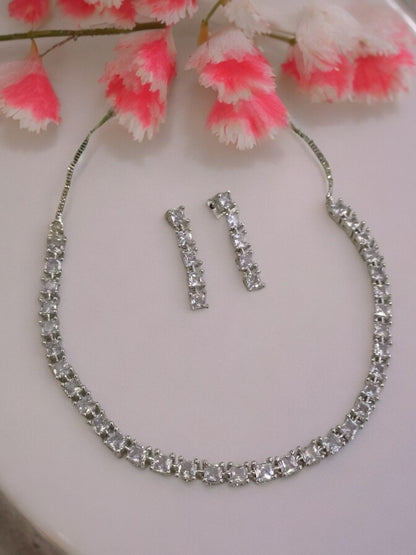 ANURYA SMALL SQUARE DIAMOND JEWELLERY SET