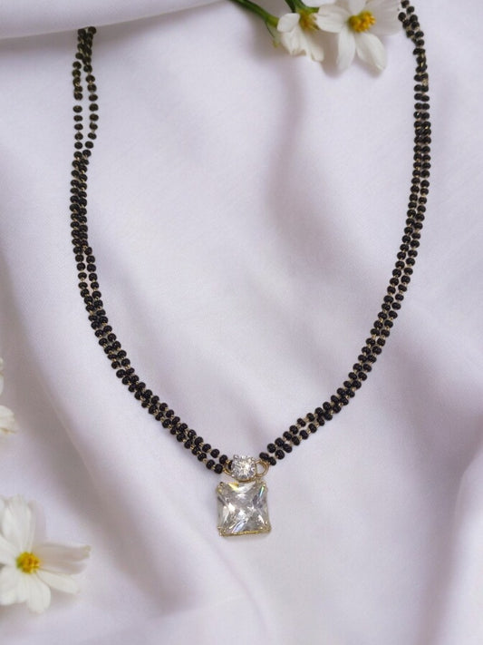 GOLD KANISHKA DIAMOND MANGALSUTRA SET