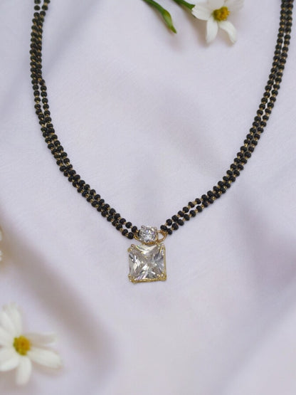 GOLD KANISHKA DIAMOND MANGALSUTRA SET