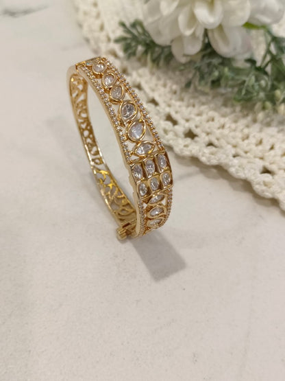 GOLD RADHIKA KUNDAN BANGLE