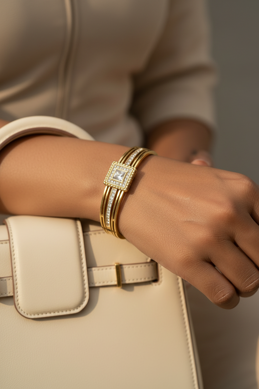 WHITE SQUARE GLENDA BRACELET