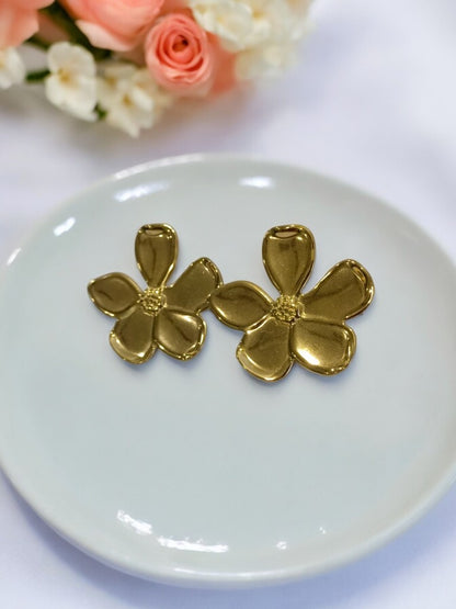 GOLD FLOWER RILEY EARRINGS