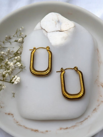 GOLD ROUNDED RECTANGLE ISABELLA  EARRINGS