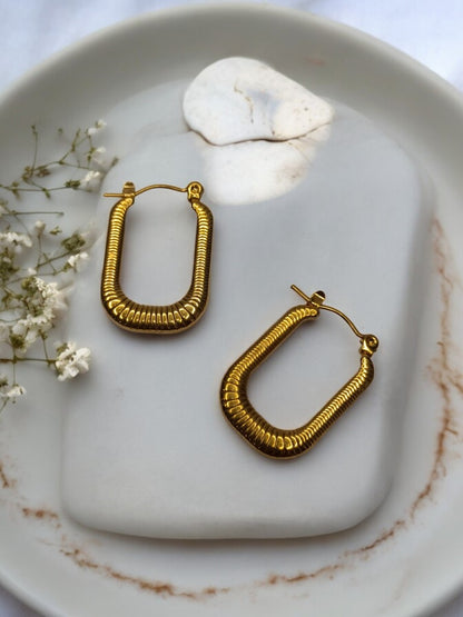 GOLD ROUNDED RECTANGLE ISABELLA  EARRINGS