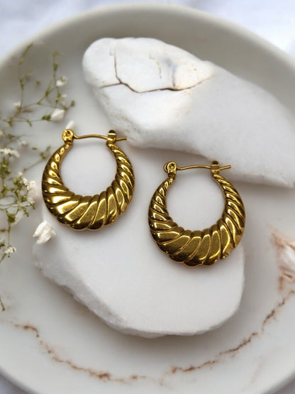 GOLD ROUND FLORENCE EARRINGS