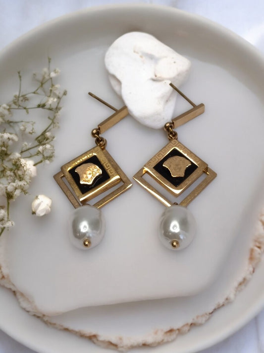 ROSE GOLD SQUARE EMBOSSED WITH PEARL DELIAH EARRINGS