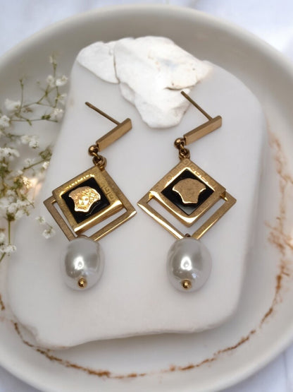 ROSE GOLD SQUARE EMBOSSED WITH PEARL DELIAH EARRINGS