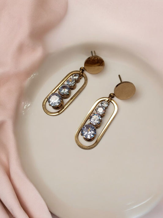 GOLD DIAMOND LUCY EARRINGS