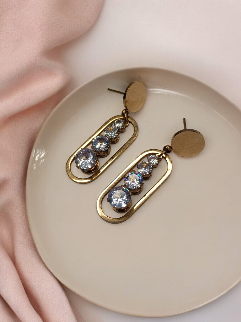 GOLD DIAMOND LUCY EARRINGS