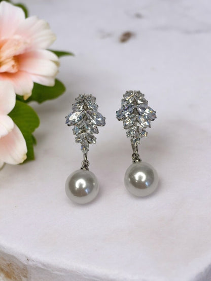 SILVER DIAMOND WITH HANGING PEARL NOELLE EARRINGS