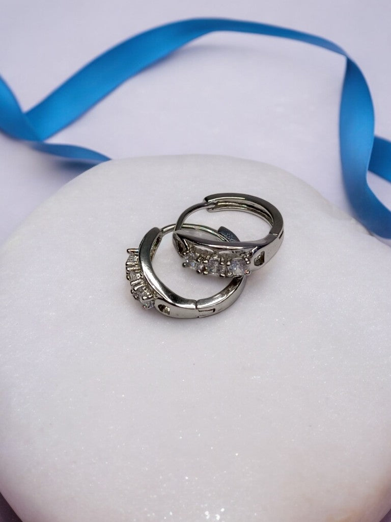 SILVER DIAMOND ZARIAH EARRINGS