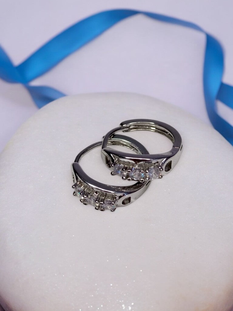 SILVER DIAMOND ZARIAH EARRINGS