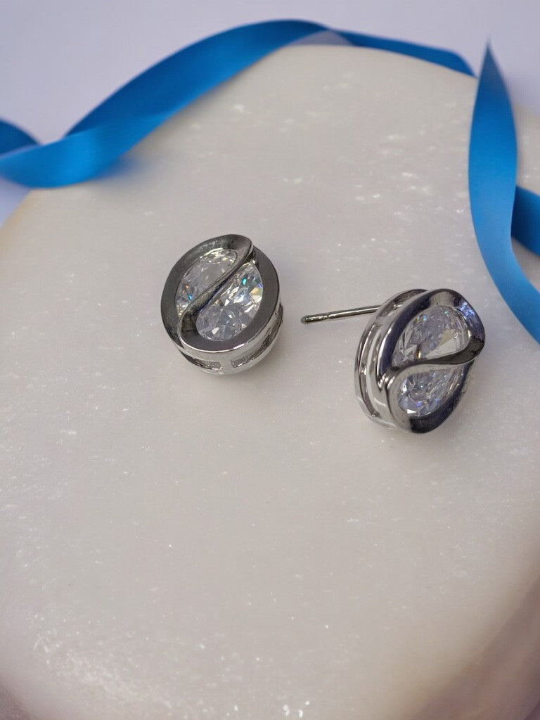 SILVER DIAMOND AYLIN EARRINGS