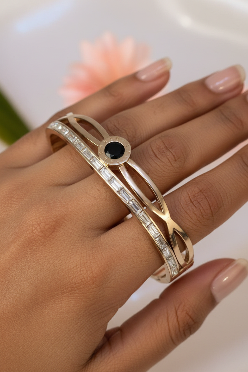 ROSE GOLD ROMAN NUMERAL WITH DIAMOND LINE BRIONY BRACELET