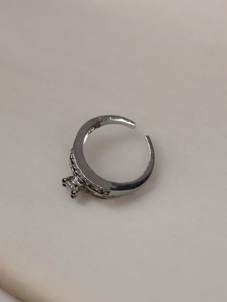 DAIMOND CARAH RING