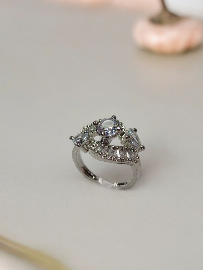 DAIMOND DUSICA RING