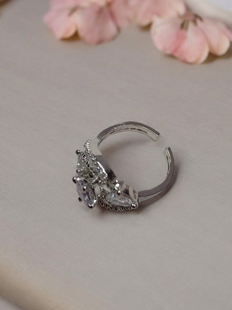 DAIMOND DUSICA RING
