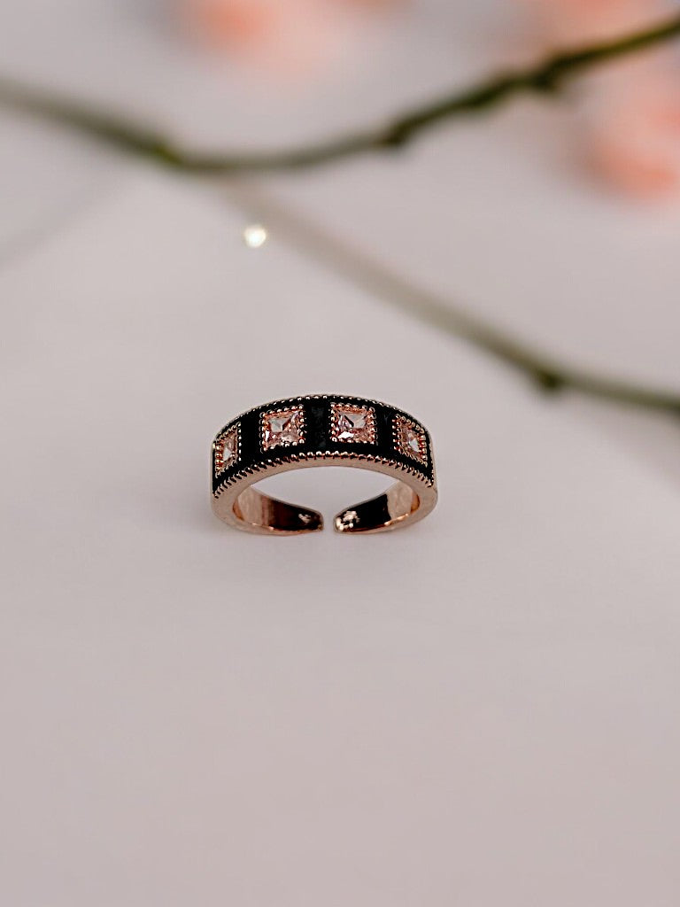 ROSE GOLD DAIMOND GILBERTA RING