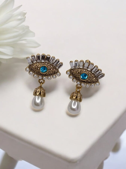 HANGING PEARL BELINDA EARRING