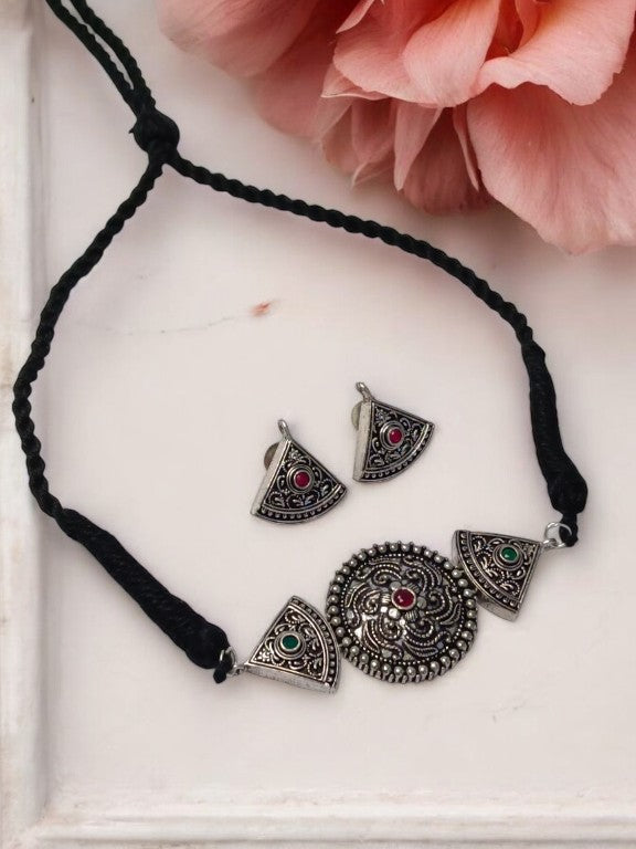 RUBY AND GREEN KARALI GERMAN SILVER JEWELLERY SET