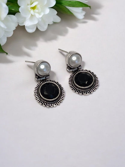 BLACK HITHANSHI GERMAN SILVER EARRINGS
